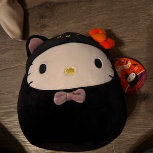 Hello Kitty Halloween squishmallow with Bow
